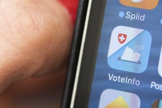 L'application "VoteInfo", déjà utilisée lors des votations, couvrira pour la première fois les élections fédérales sous forme de projet-pilote (archives).